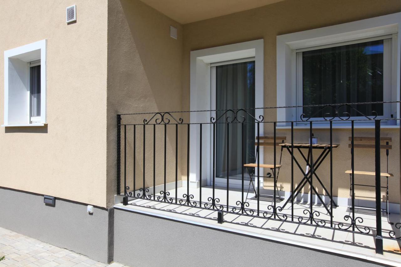 Paskal-Lux Apartments With Free Parking And Ac Budapest Exterior photo