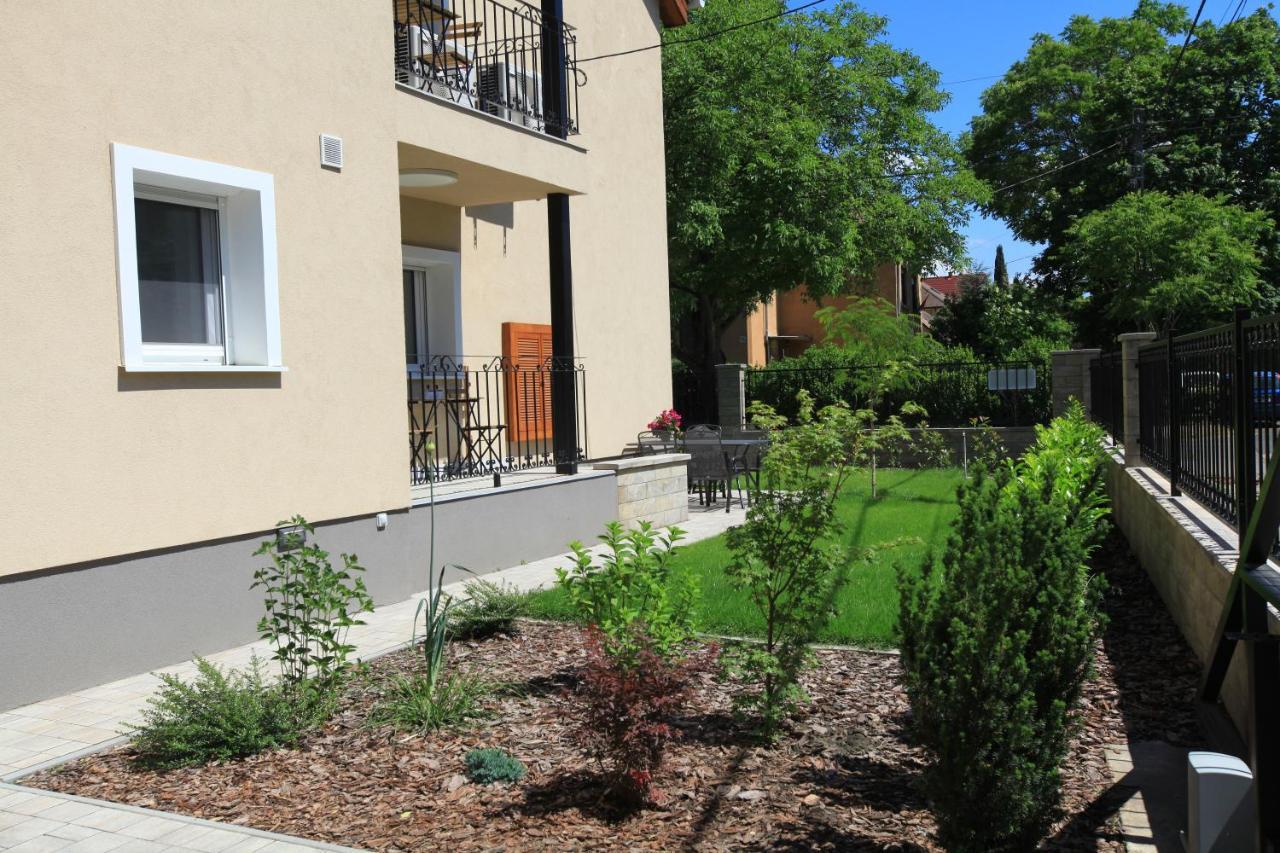 Paskal-Lux Apartments With Free Parking And Ac Budapest Exterior photo