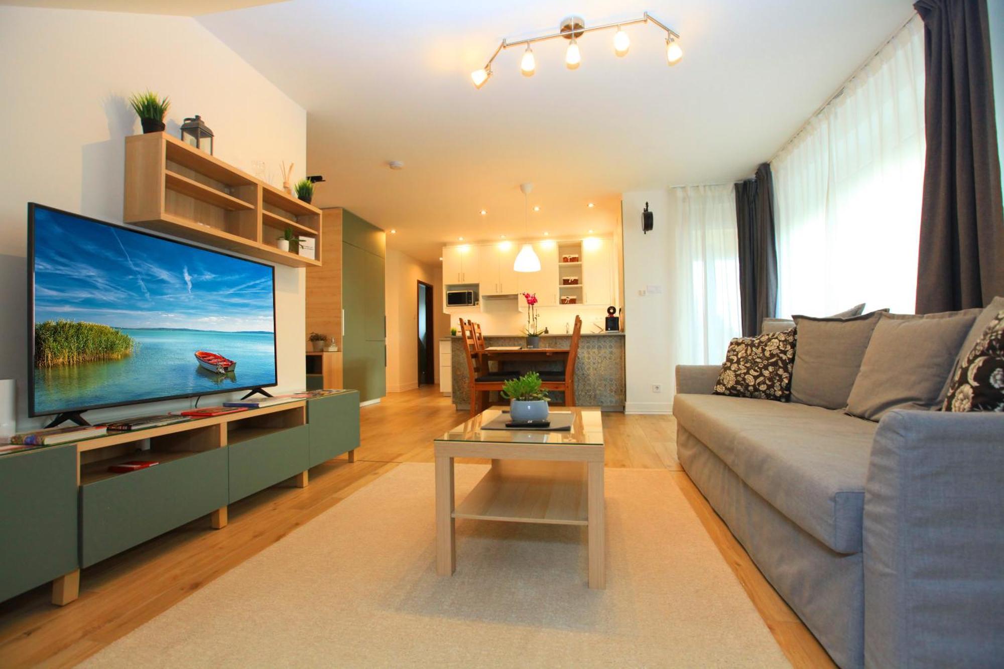 Paskal-Lux Apartments With Free Parking And Ac Budapest Exterior photo